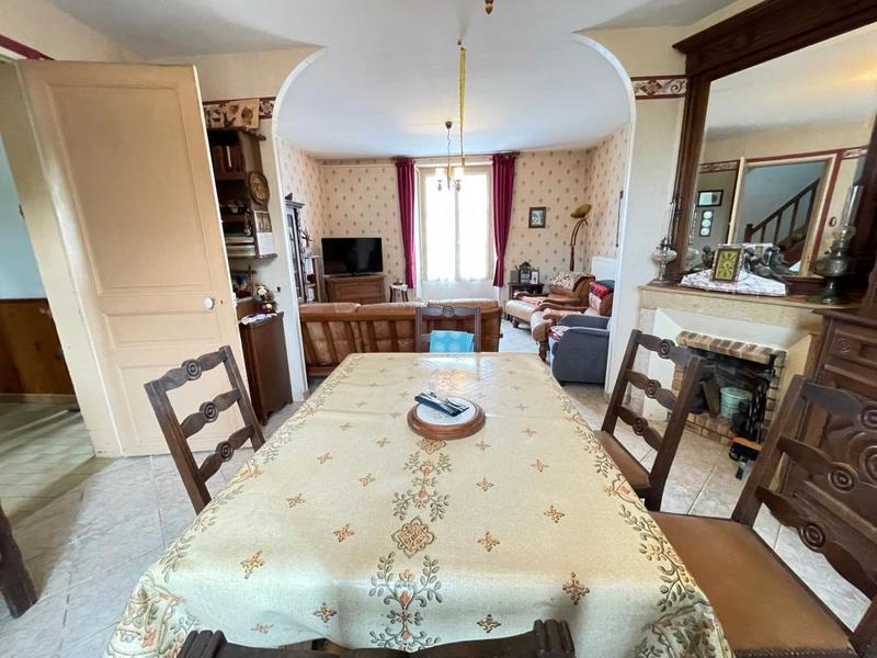 Maison - 122 m² - 5 pièces