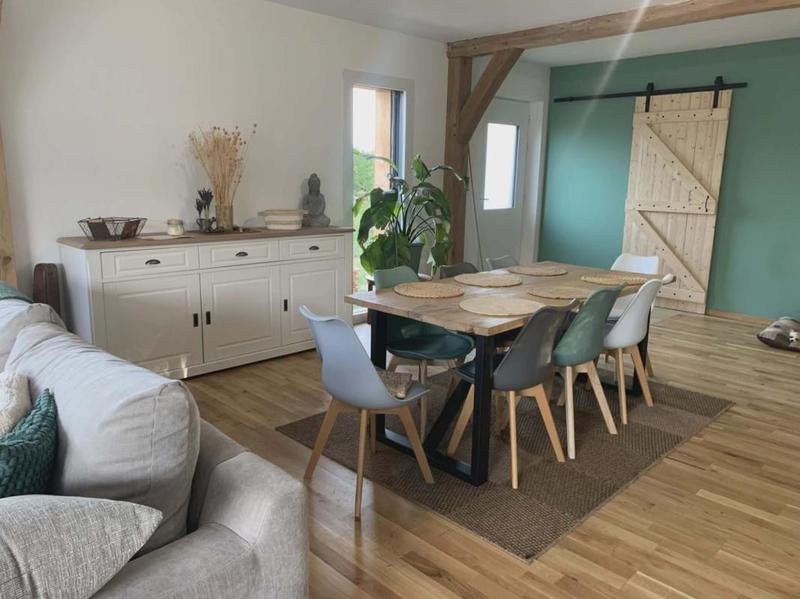 Maison - 265 m² - 9 pièces