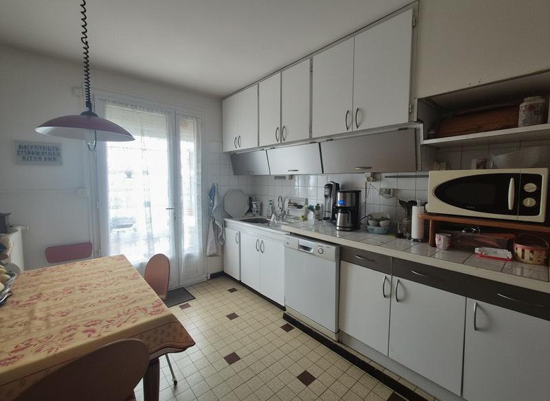 Maison - 99 m² - 5 pièces