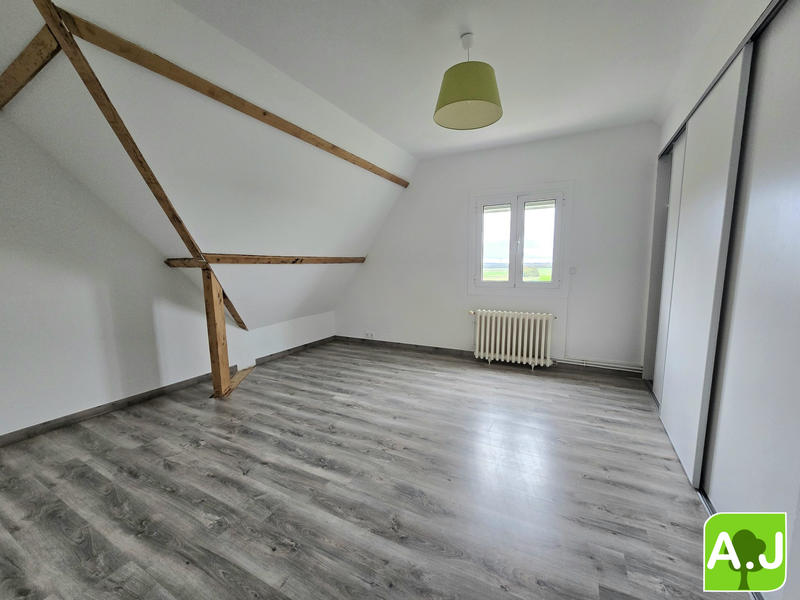Maison traditionnelle - 125 m² - 6 pièces