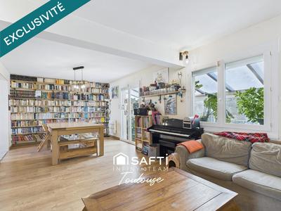 Maison - 98 m² - 5 pièces