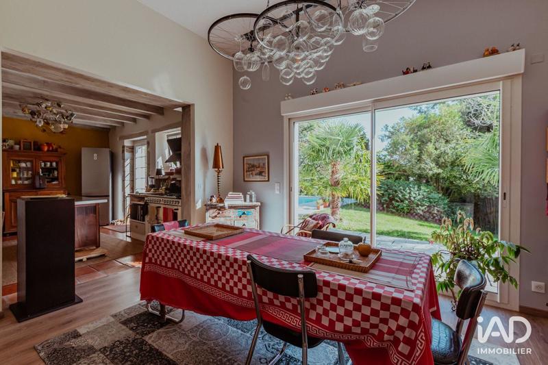 Maison - 229 m² - 6 pièces