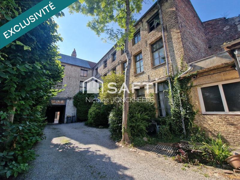 Maison - 543 m² - 16 pièces