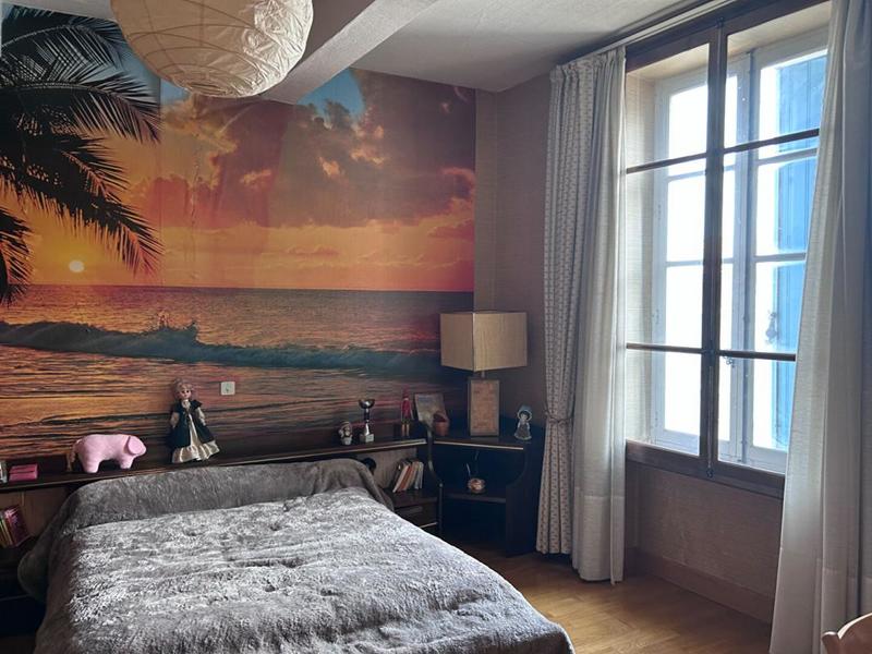 Maison - 318 m² - 8 pièces