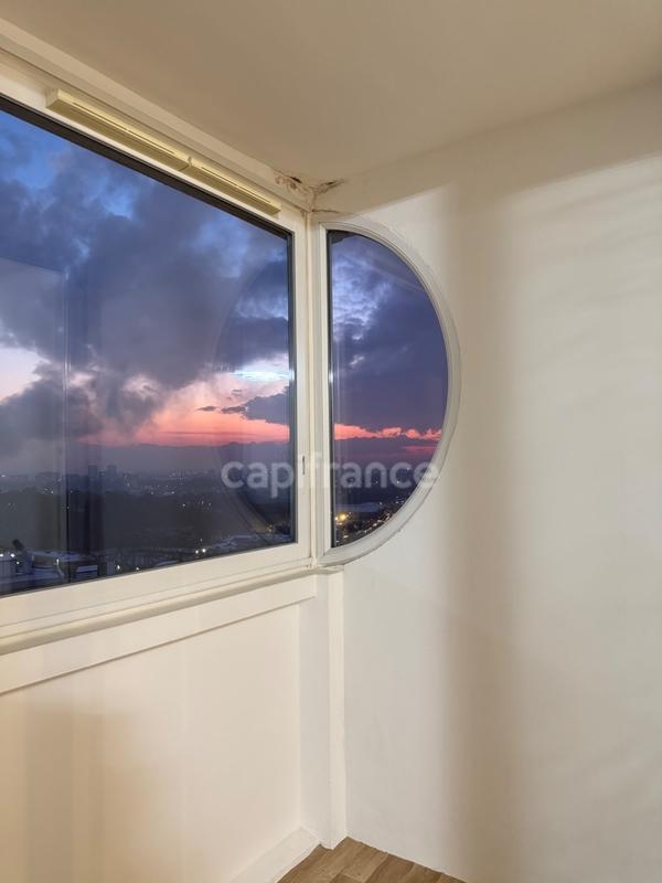 Appartement - 84 m² - 3 pièces