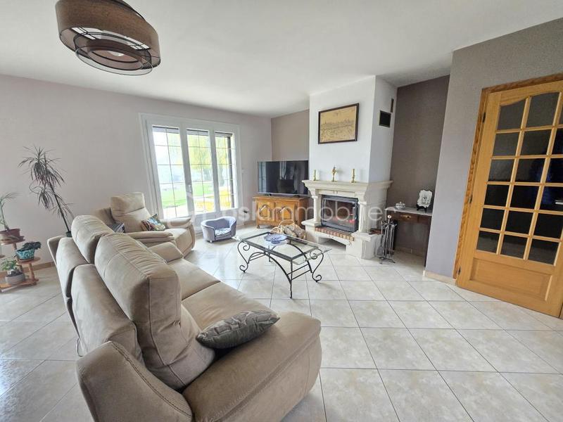 Pavillon - 217 m² - 7 pièces