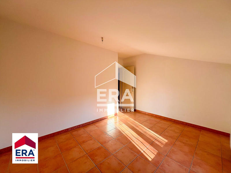 Maison - 104 m² - 4 pièces