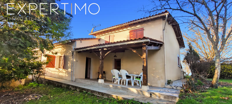 Maison - 99 m² - 5 pièces