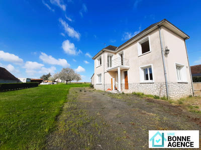 Maison traditionnelle - 84 m² - 4 pièces