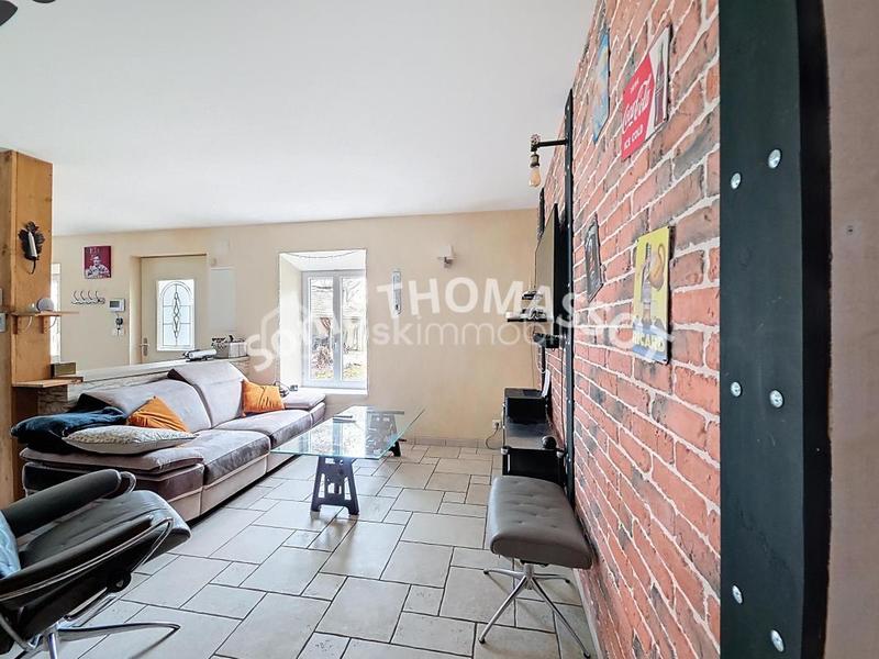 Maison - 210 m² - 8 pièces