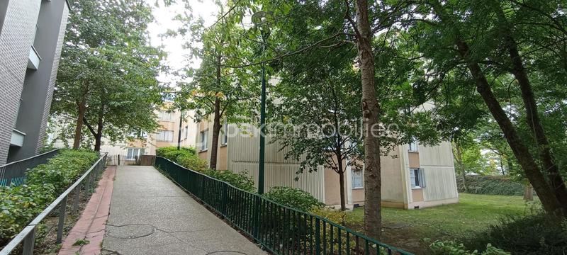 Appartement - 92 m² - 5 pièces