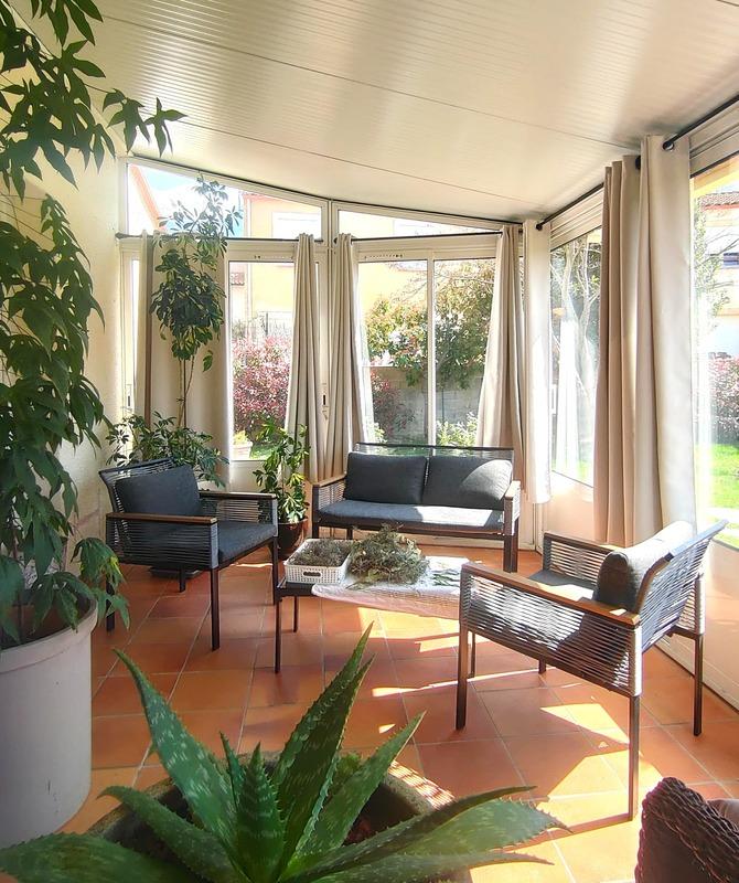 Maison - 98 m² - 3 pièces