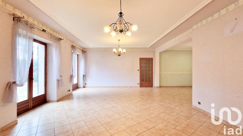 Maison - 256 m² - 9 pièces