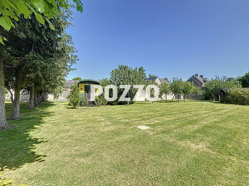 Maison - 480 m² - 17 pièces