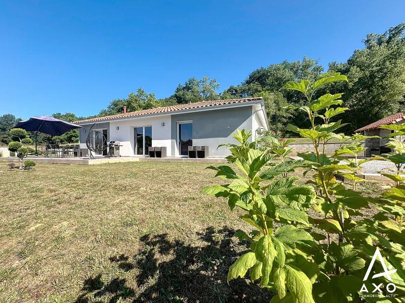 Maison - 102 m² - 4 pièces