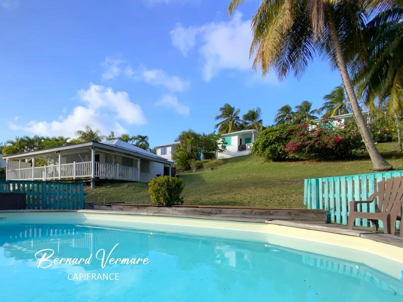 Bungalow - 135 m² - 9 pièces