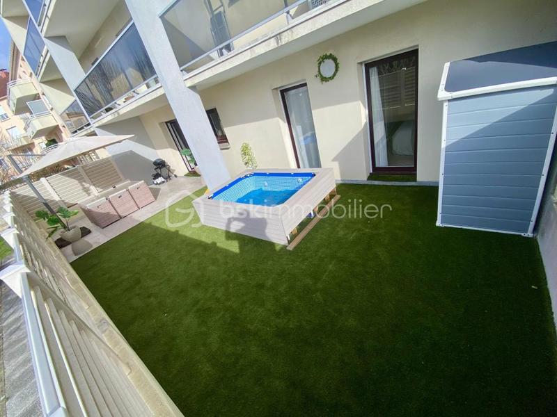 Appartement - 64 m² - 3 pièces