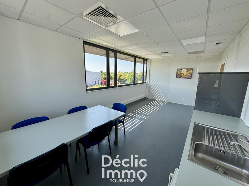 Local d'activités - 278 m² - 4 pièces