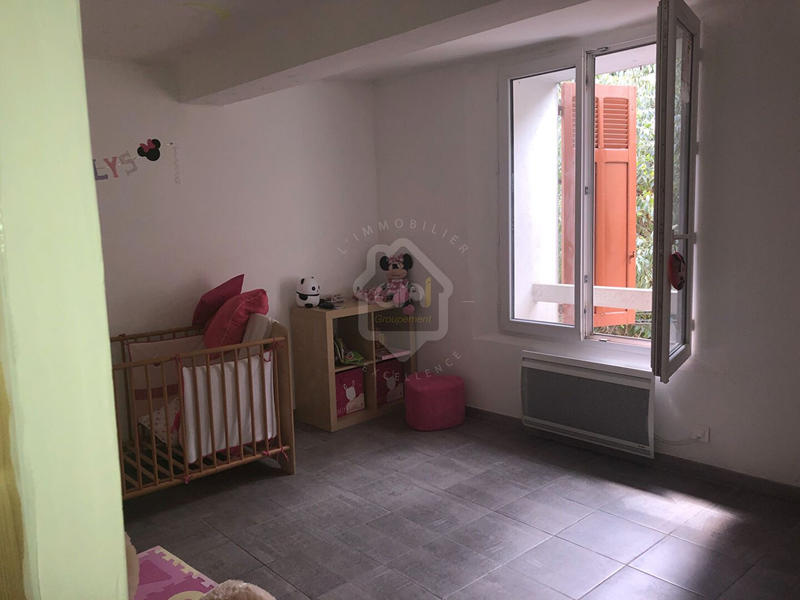 Immeuble - 150 m² - 5 pièces