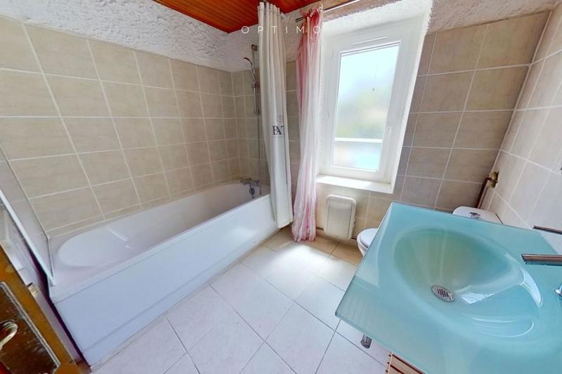 Maison - 125 m² - 8 pièces