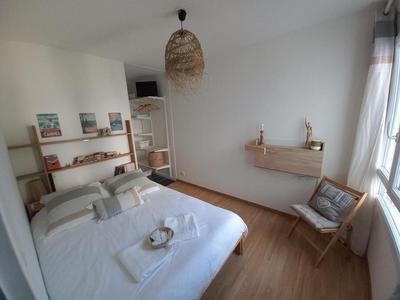 Chambre - 25 m² - 1 pièce