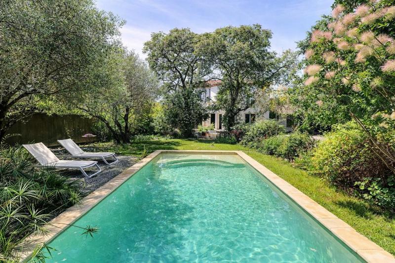 Maison ancienne - 220 m² - 7 pièces