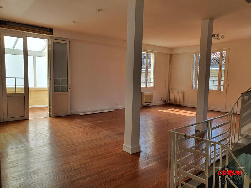 Maison - 195 m² - 5 pièces