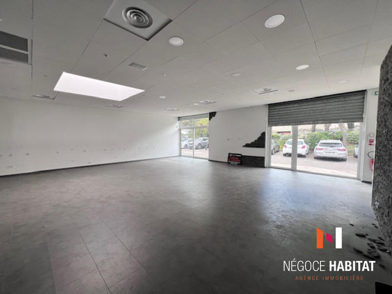 Local commercial - 140 m²