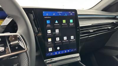 Renault Espace VI E-Tech full hybrid 200ch Techno 7 Places