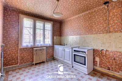 Maison - 74 m² - 5 pièces