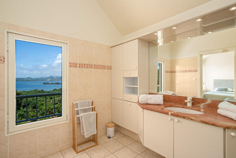 Villa - 270 m² - 6 pièces