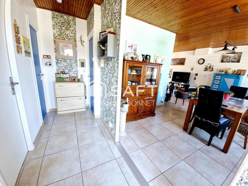 Maison - 90 m² - 5 pièces