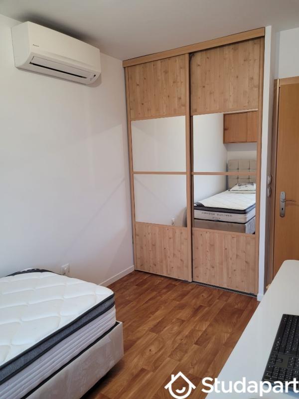 Chambre - 10 m² - 1 pièce