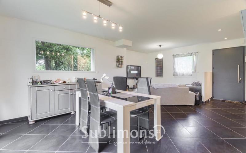 Maison - 95 m² - 5 pièces