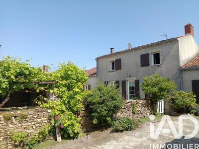 Maison de village - 320 m² - 11 pièces