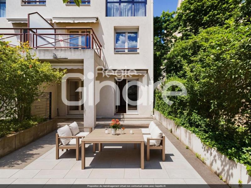 Appartement - 96 m² - 4 pièces