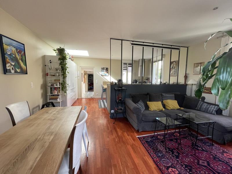 Maison - 200 m² - 7 pièces