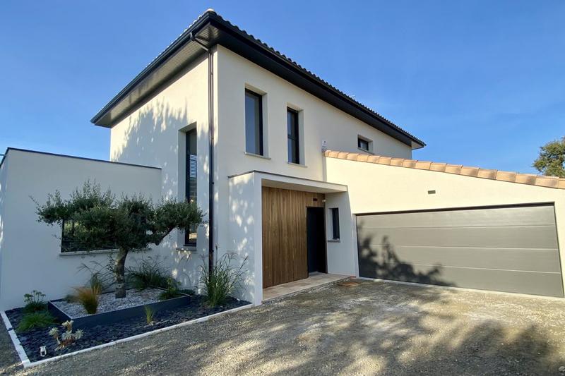 Maison - 137 m² - 6 pièces