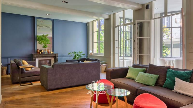 Hôtel particulier - 250 m² - 7 pièces