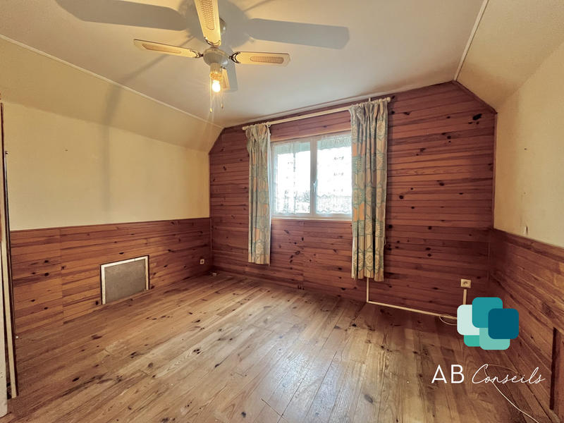 Maison - 95 m² - 5 pièces