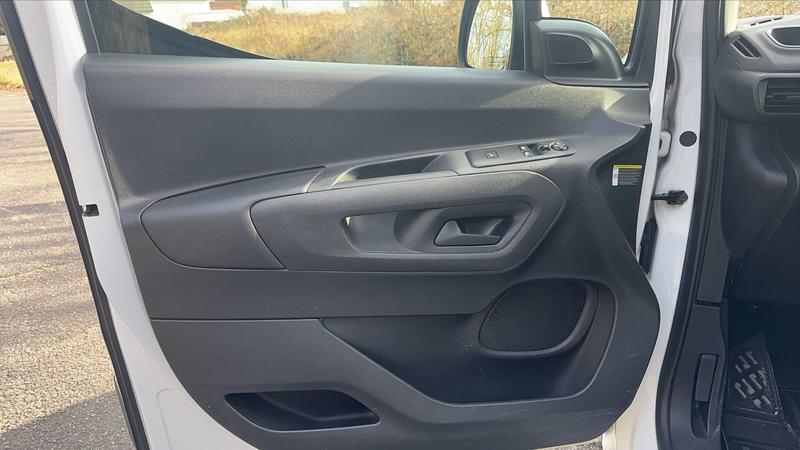 Peugeot Partner Fourgon Cabine Approfondie 1.2 PureTech 110 Asphalt