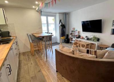 Maison - 99 m² - 4 pièces