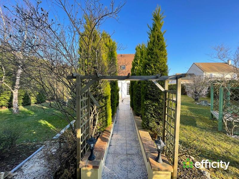 Maison - 139 m² - 6 pièces