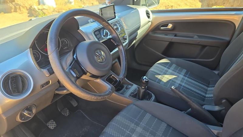 Volkswagen Up! 1.0i 75 Club