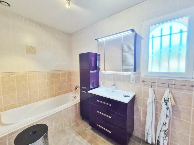 Maison - 130 m² - 6 pièces