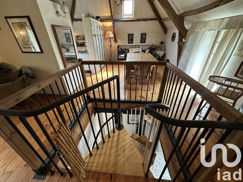 Maison - 218 m² - 11 pièces