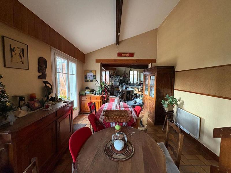 Maison - 140 m² - 8 pièces