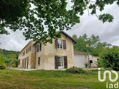 Maison - 200 m² - 6 pièces