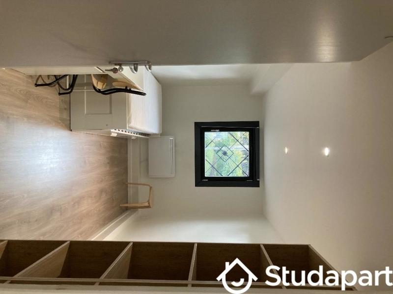 Chambre - 11 m² - 1 pièce