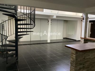 Maison - 165 m² - 4 pièces